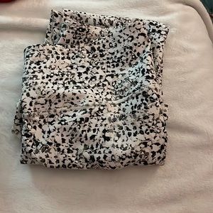 3 pairs of old navy leggings